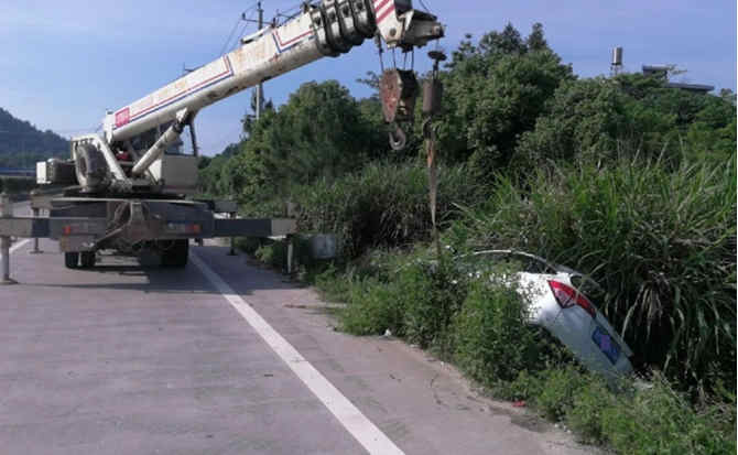 中站区重载吊车救援 中站区重载吊车救援